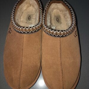 Men’s size 12 UK uggs barely worn